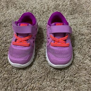 Nike toddler girl shoes